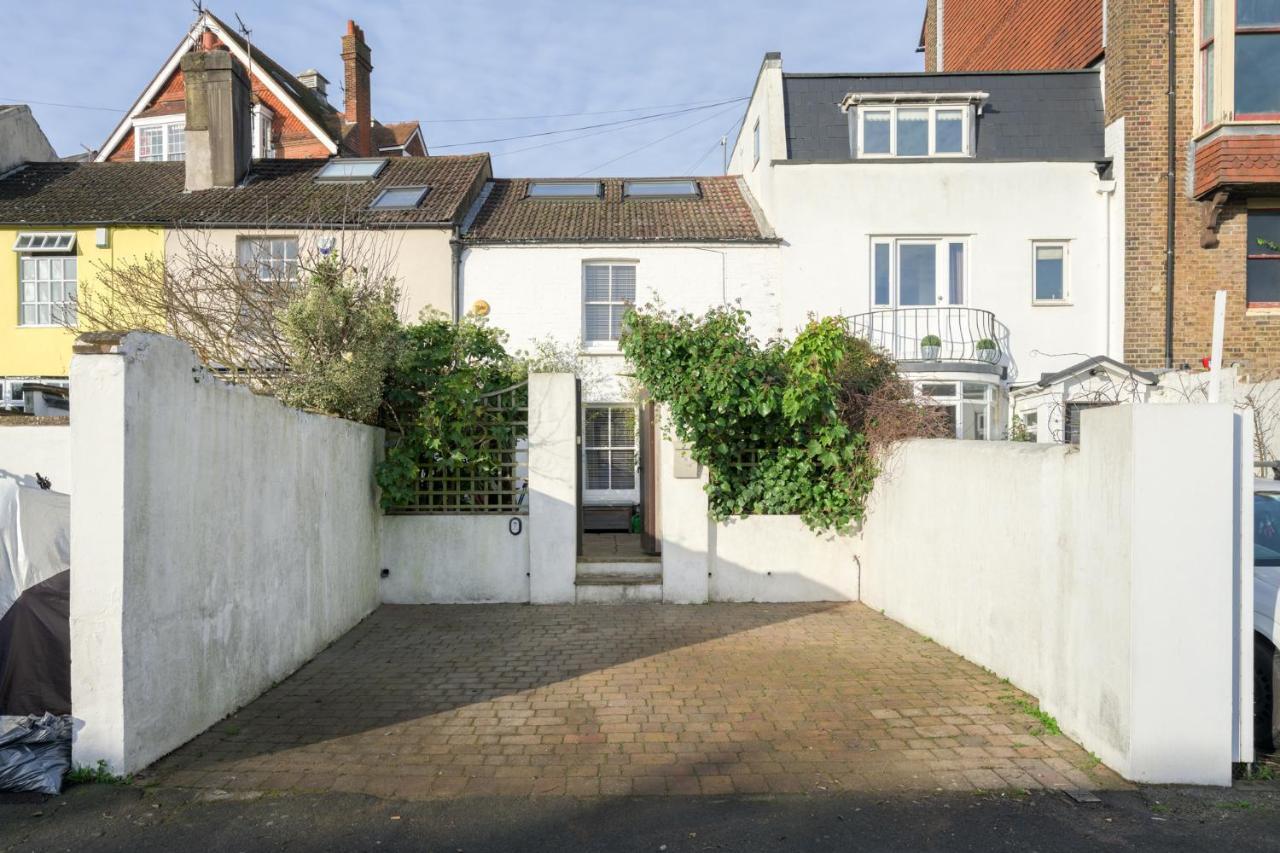 Delightful Bird Sisters Cottage With Free Parking Brighton ภายนอก รูปภาพ